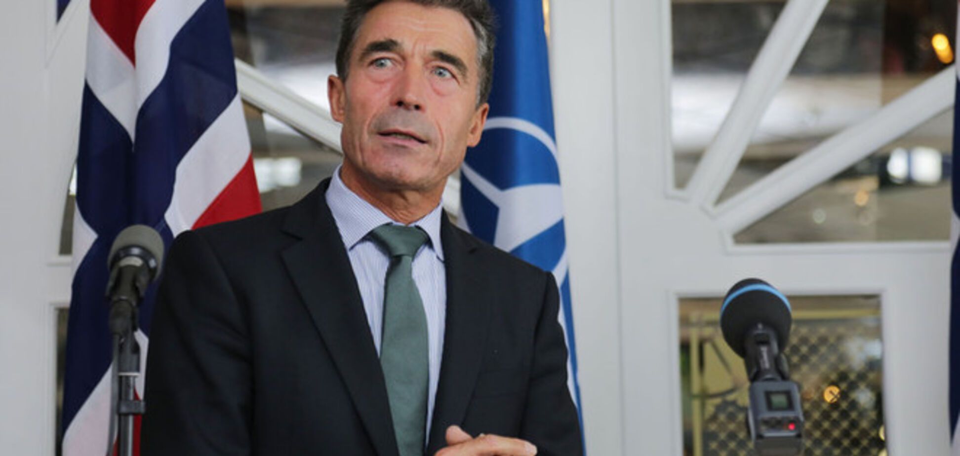 НАТО обсудит развертывание новых баз вблизи России