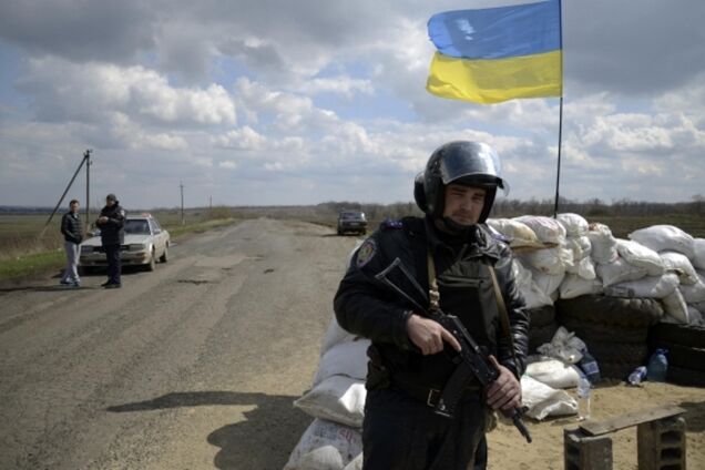 В зоне АТО уничтожен автобус с вооруженными гражданами России