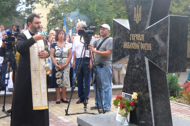 Тоталитарные символы в Украине будут вытеснены символами свободы и независимости 