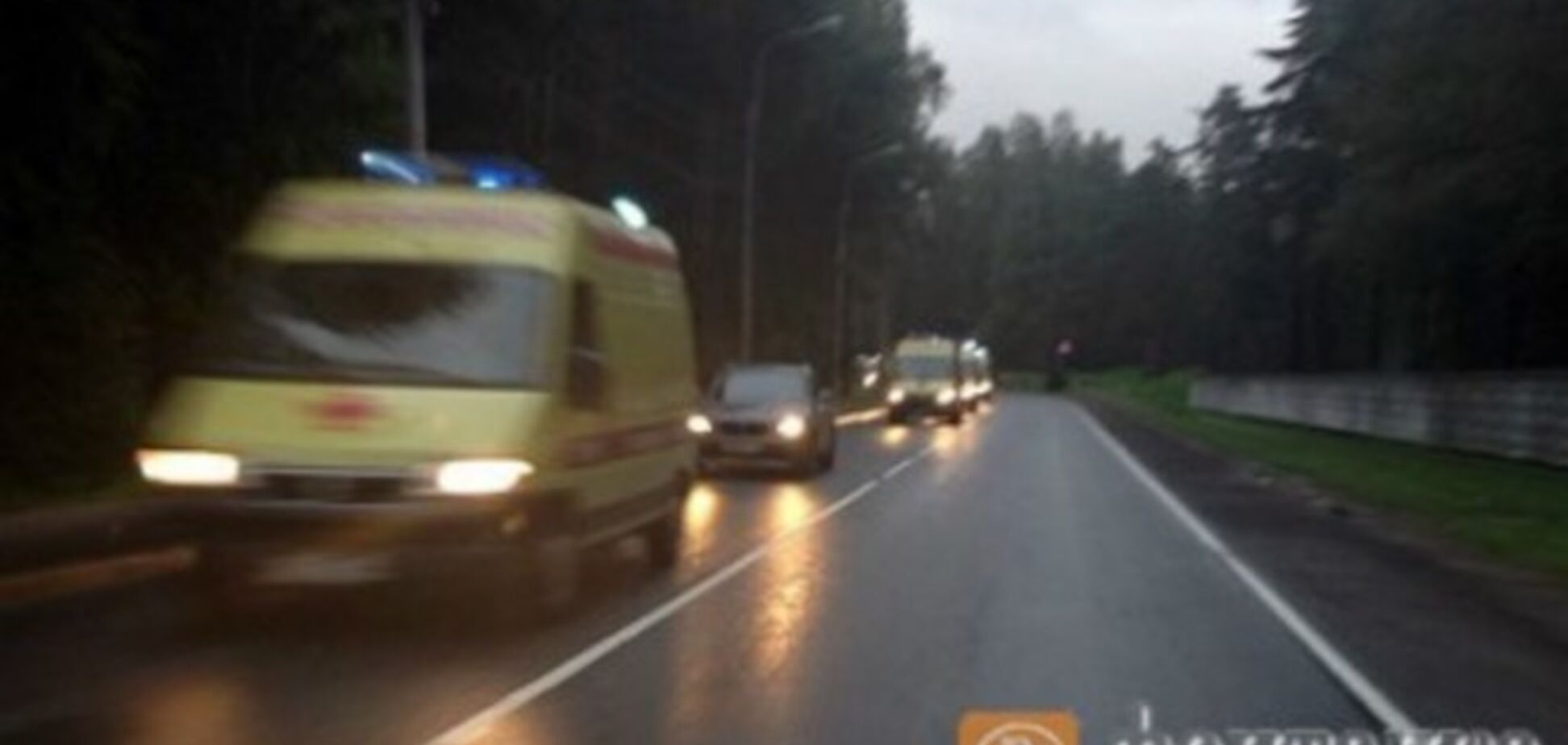В Петербурге заметили 'скорые' в окружении военной автоинспекции