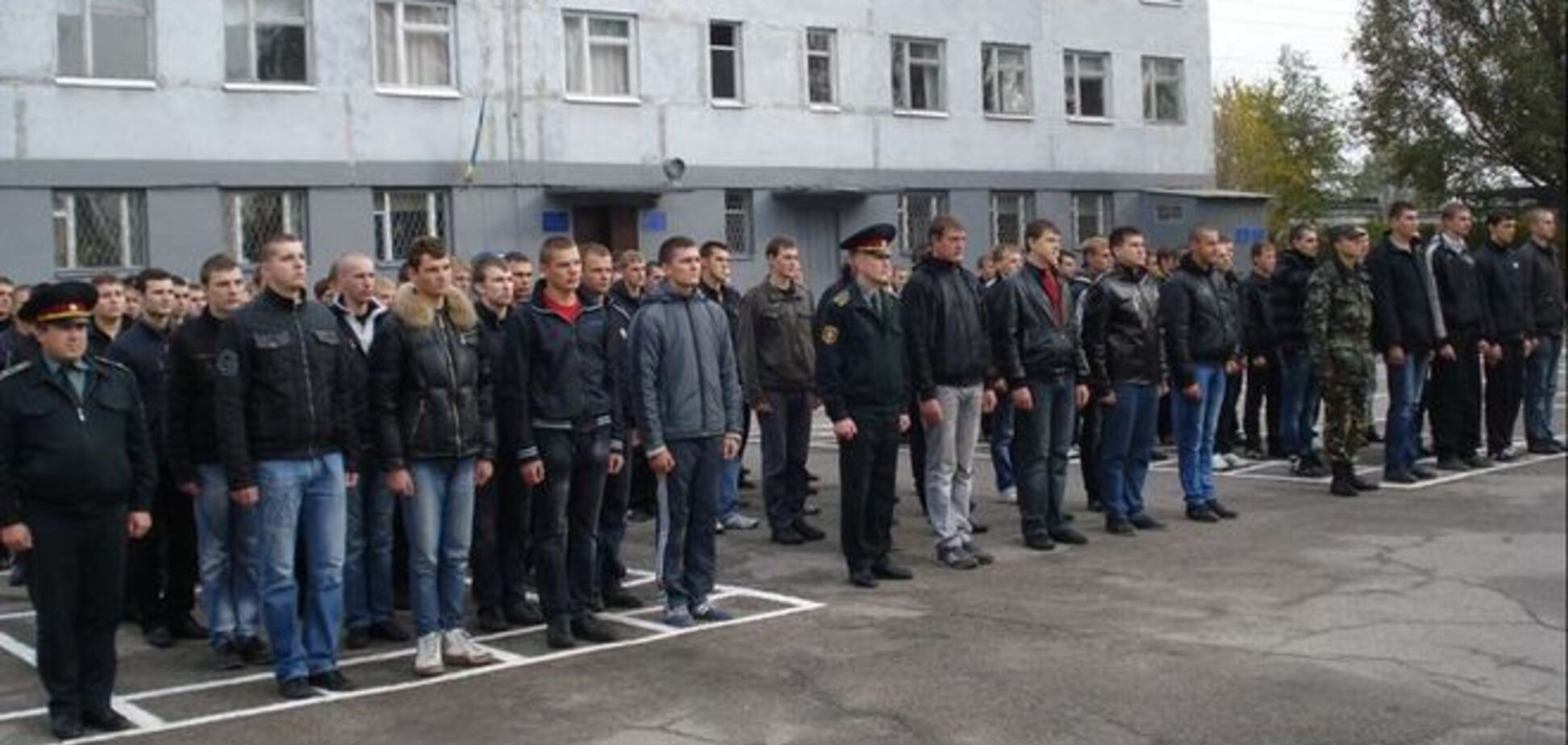 В Украине с осени решили возобновить призыв в армию