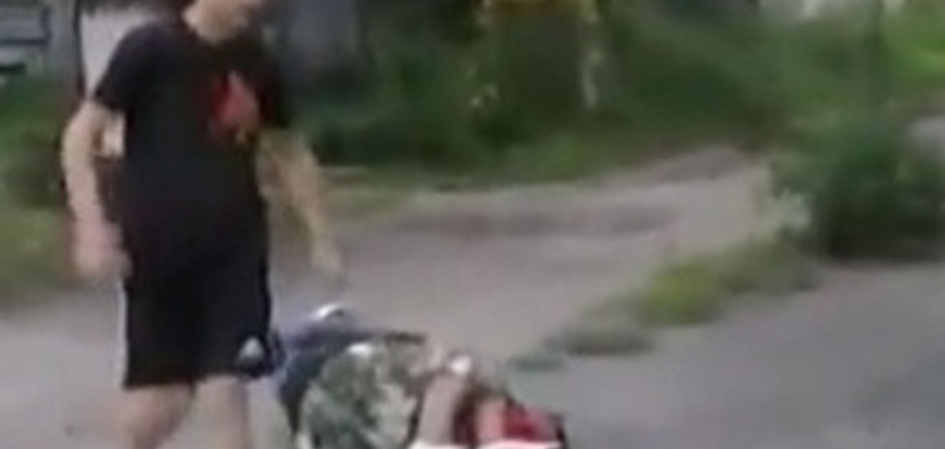 Российский подросток похвастался в сети видео, на котором до полусмерти избивает старушку
