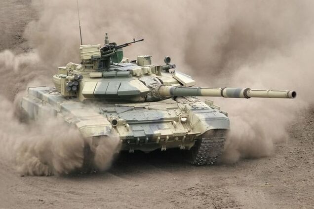 Под Иловайском окруженные бойцы отбили атаку российских танков