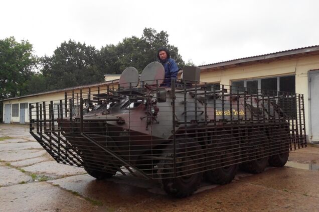 Житель Львова модернизировал БТР и отдал его в зону АТО