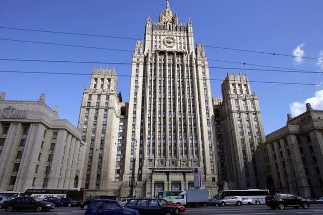 Задержанные в Киеве сотрудники посольства РФ уже на родине