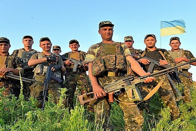 Украинские военные понемногу выбираются из 'иловайского котла'