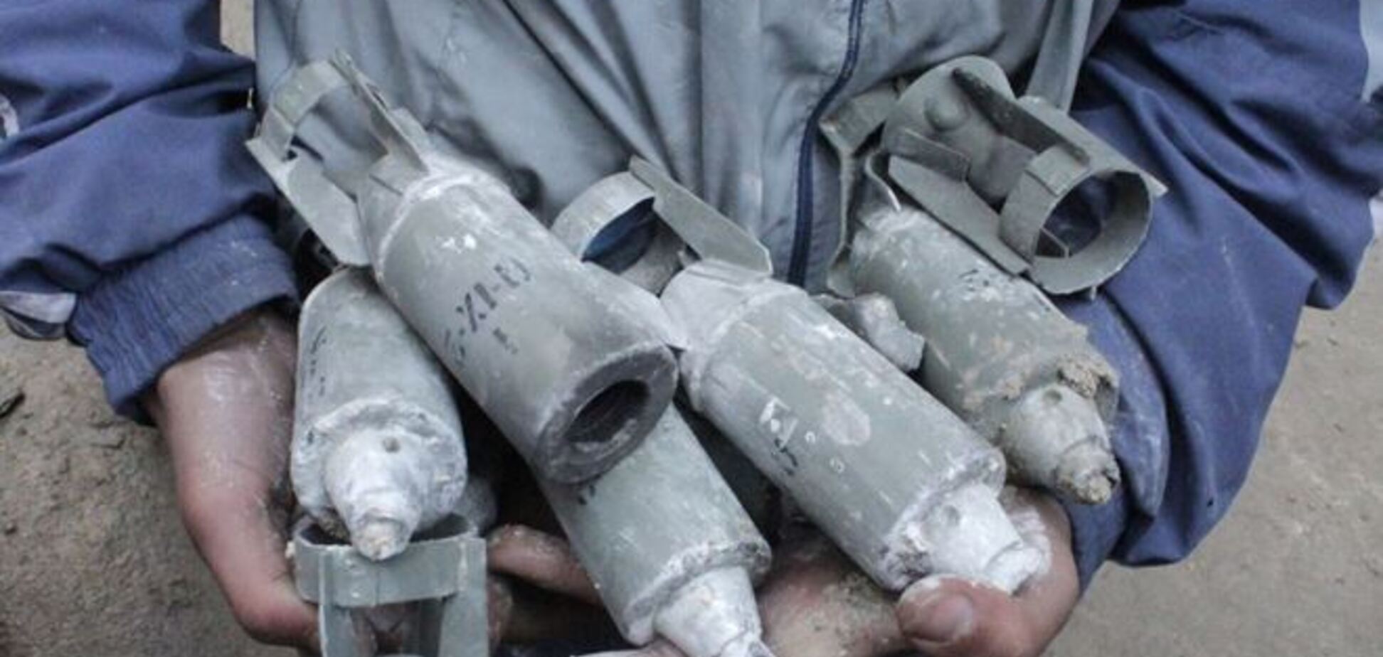 Журналіст: російський літак скинув на Щастя касетні бомби