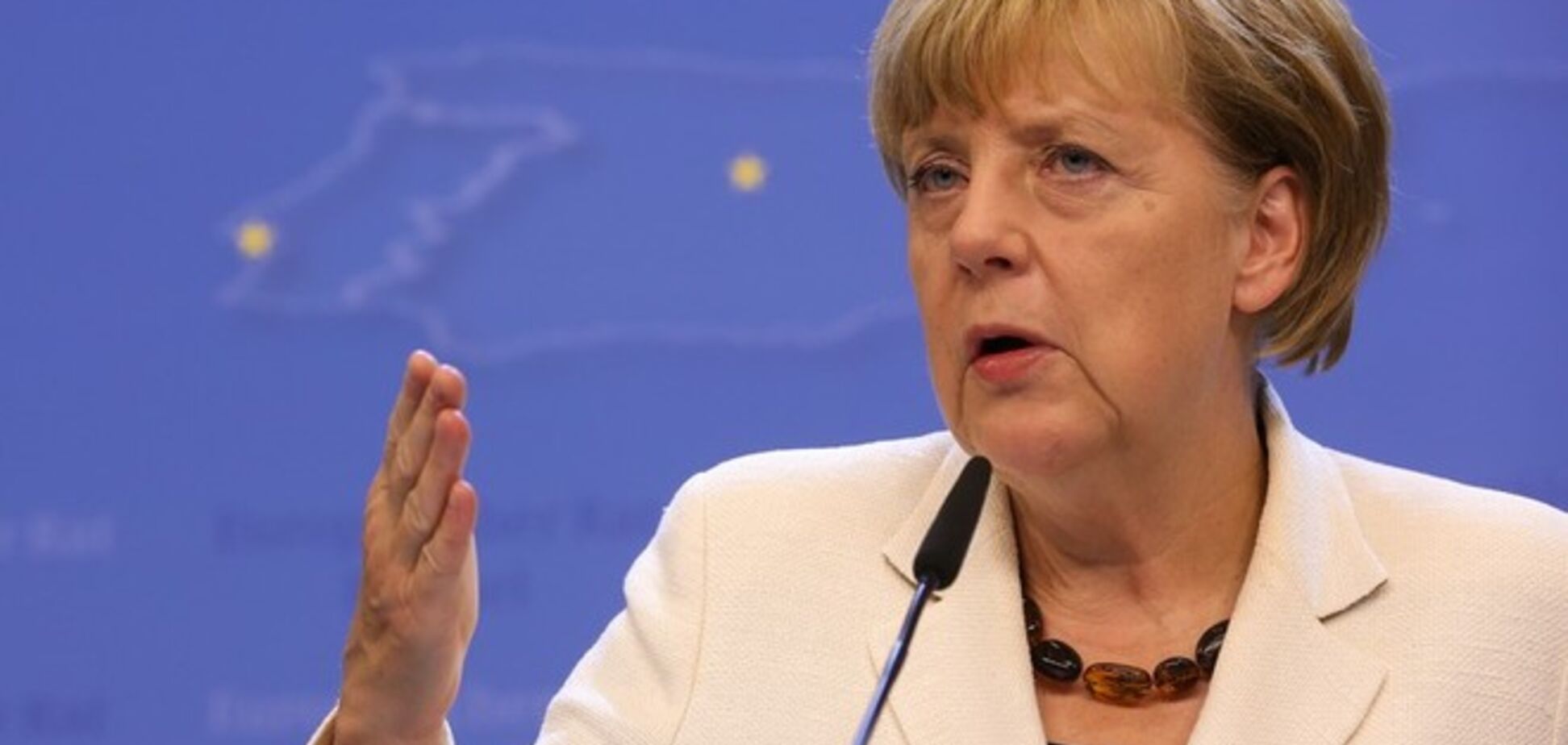 Меркель отказалась поставлять оружие Украине
