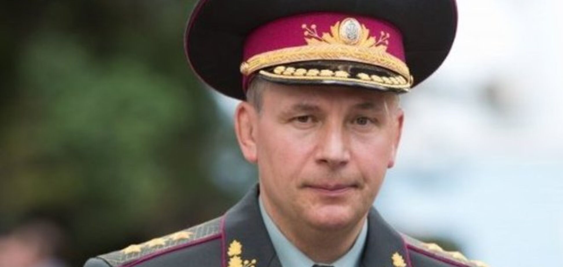 Министр обороны бросает трубку, когда ему звонят бойцы из Иловайска – журналист