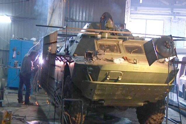 Днепропетровские милиционеры передали бронированные автомобили бойцам батальона 'Шахтерск'