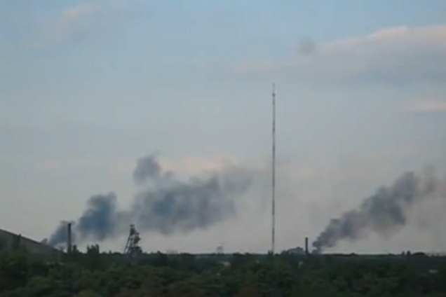 Танки 'ДНР' обстреляли Донецк: горят дома, есть жертвы
