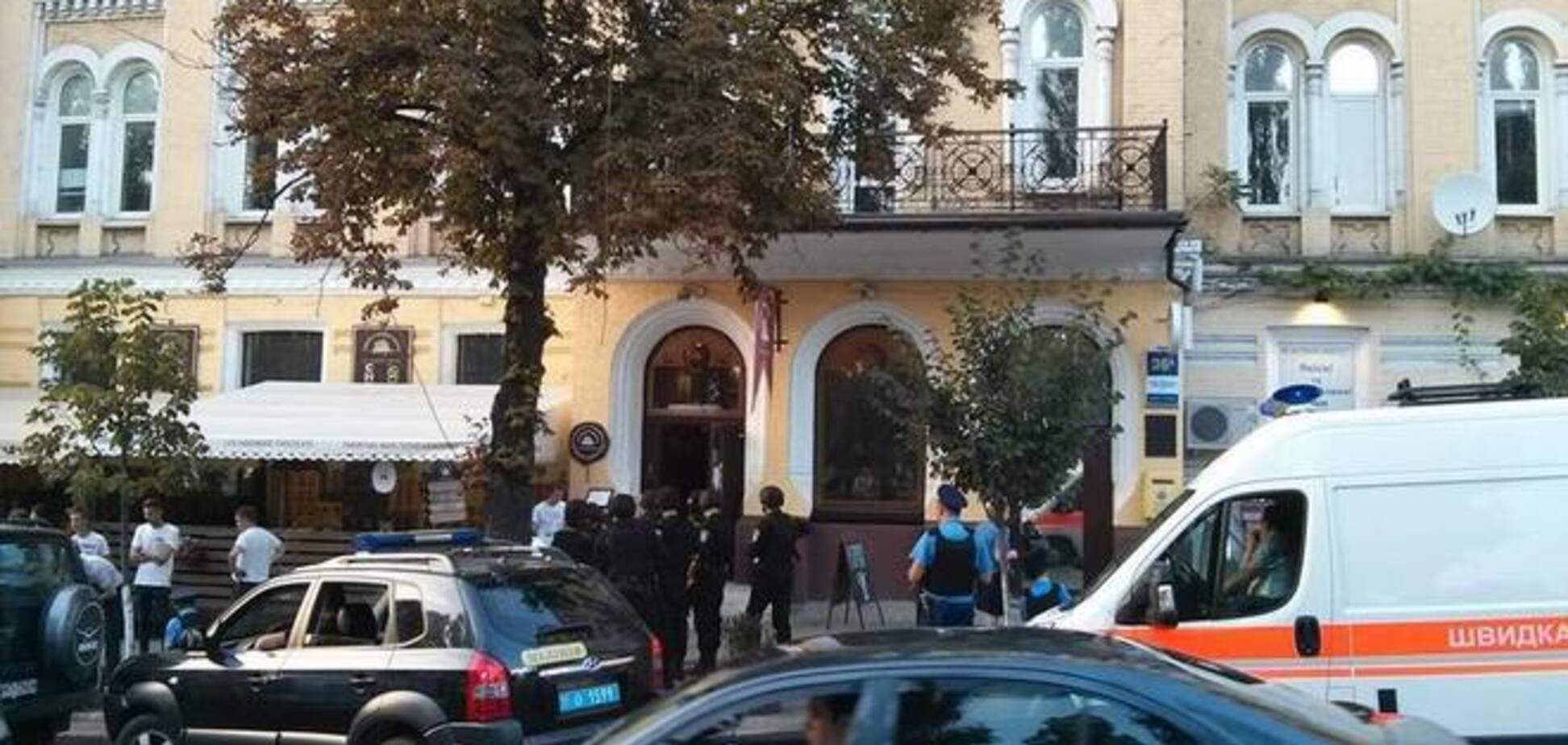 У Авакова розповіли, як озброєна самооборона Майдану два дні 'віджимала' ресторан в Києві