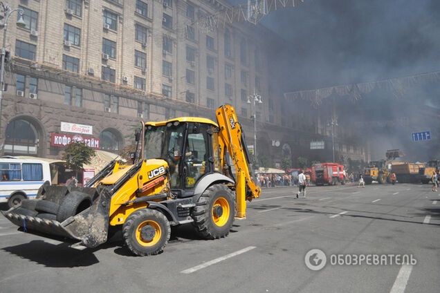 Ситуация на Майдане: шины потушили, палатки и часть баррикад убрали