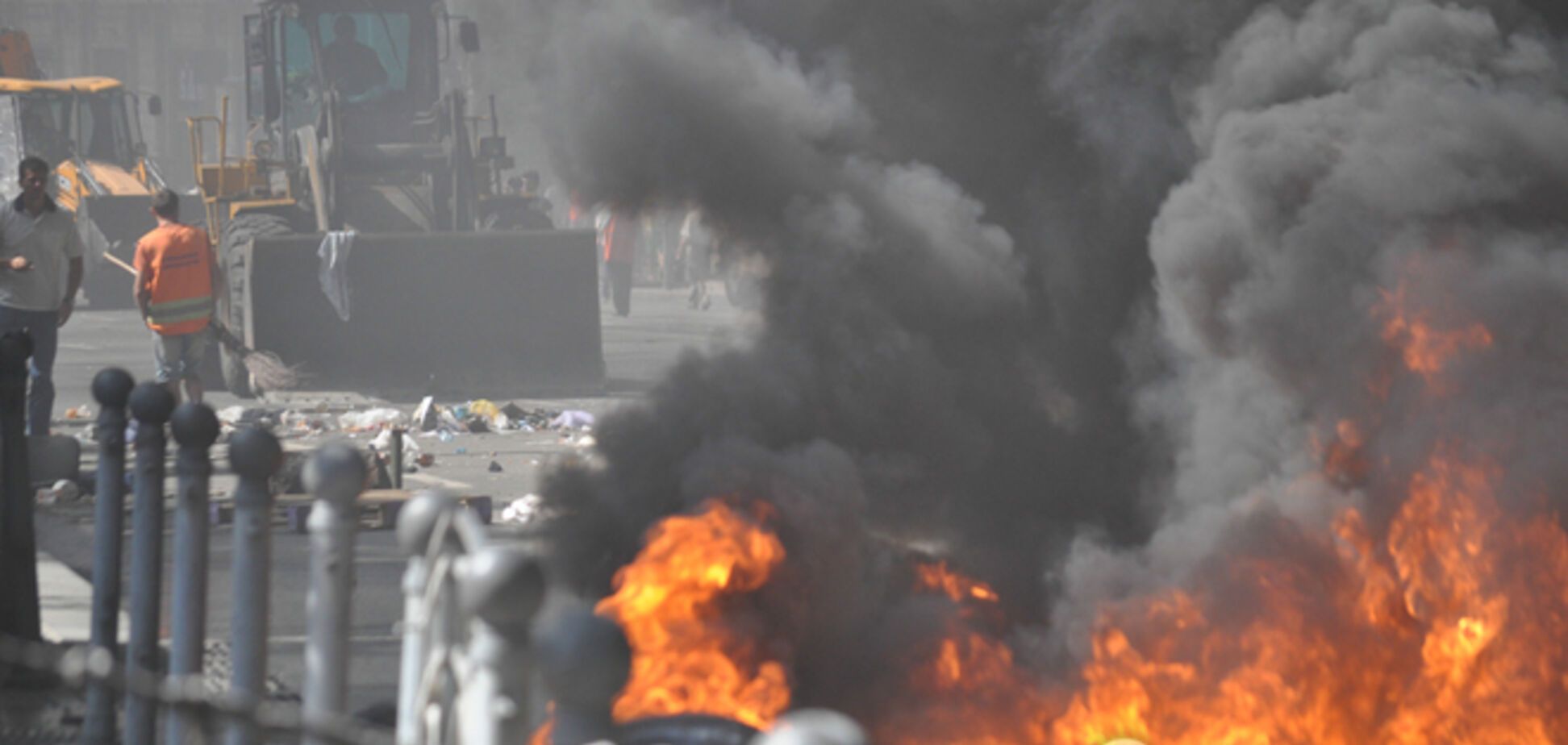 Попытка расчистить Майдан закончилась ничем