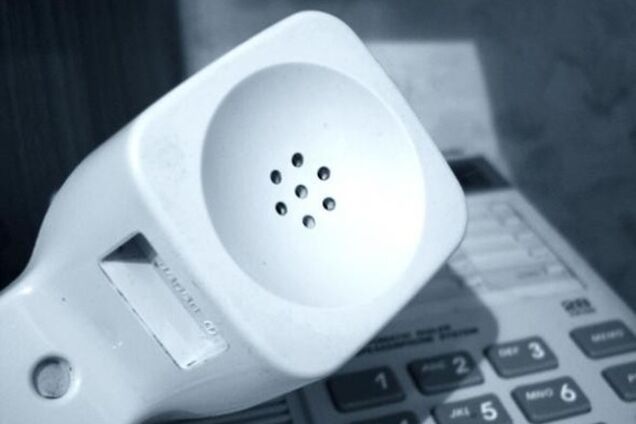 Телефонные террористы заминировали ТЦ и станцию метро из-за Майдана