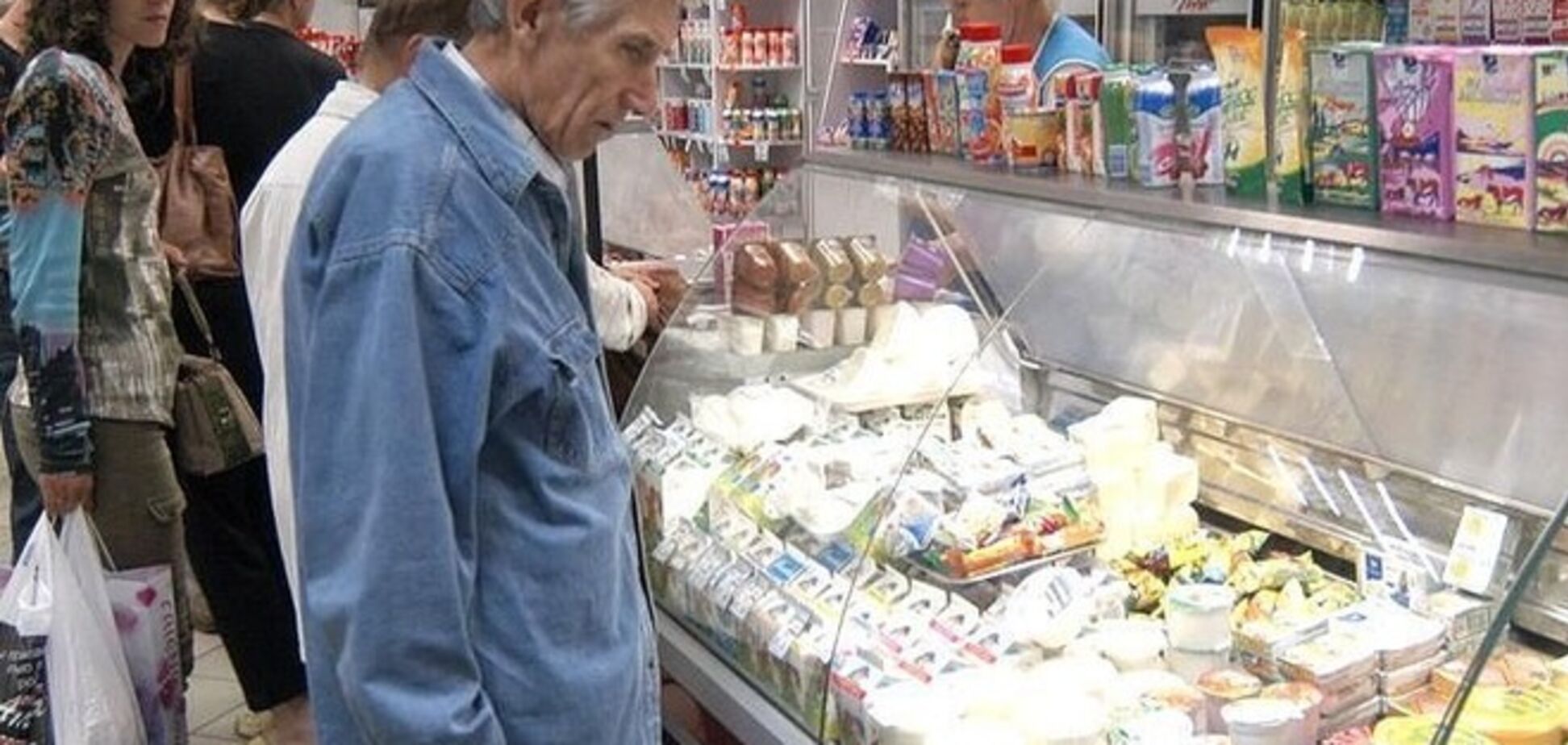 Россиянам оставили возможность пить виски и кормить детей импортными кашами