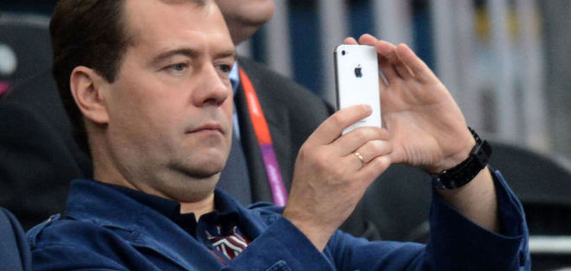 У Росії міністрів позбавлять дорогих iPhone і iPad
