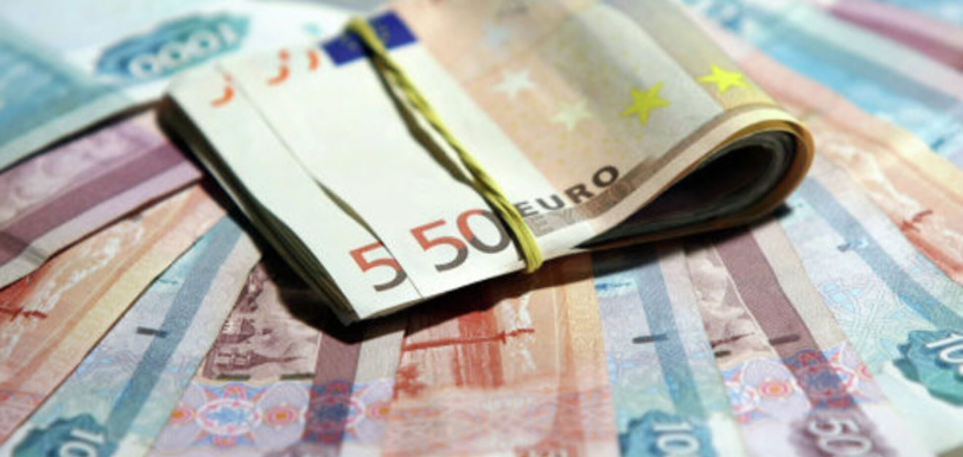 В России курс евро достиг почти 50 рублей