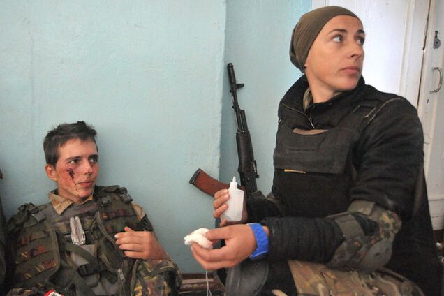 Из 'иловайского котла' вывели еще 10 раненых бойцов АТО