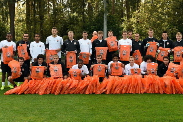 'Шахтер' помог детям-переселенцам из зоны АТО