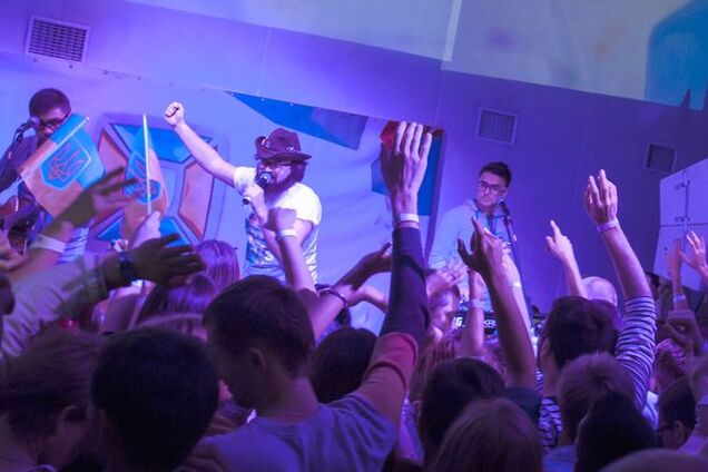 Группу DZIDZIO в Киеве едва не растерзали фанаты