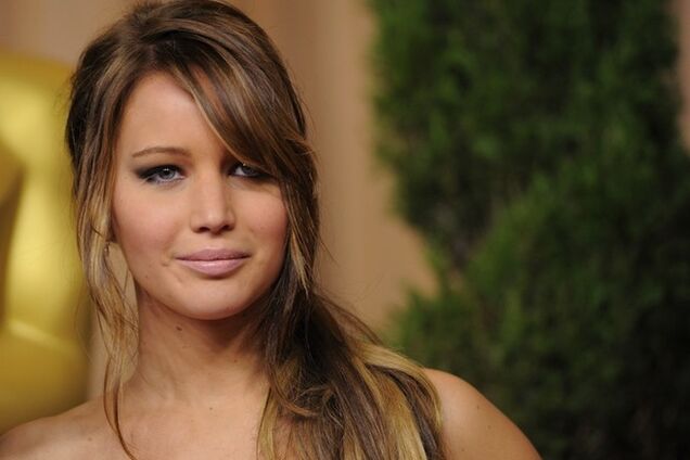 Хакеры выложили украденные фото 101 обнаженной актрисы и певицы Голливуда