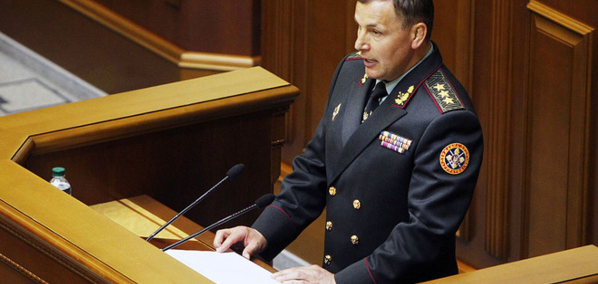 Депутаты на 2 сентября вызвали в Раду министра обороны Гелетея