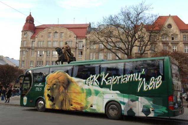 Футболистов 'Карпат' научат стрелять из автоматов и гранатометов