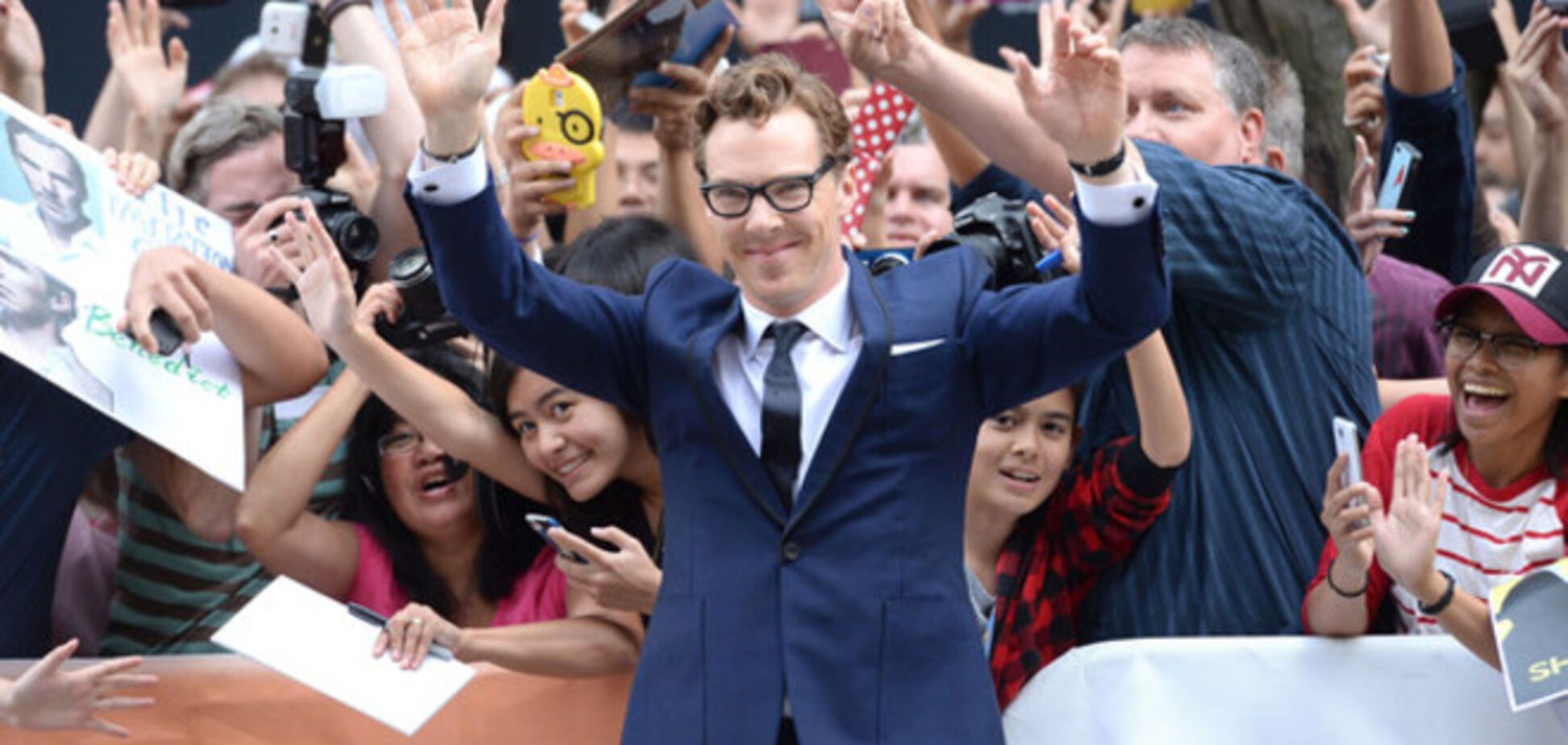 Фанаты рвут Шерлока на части