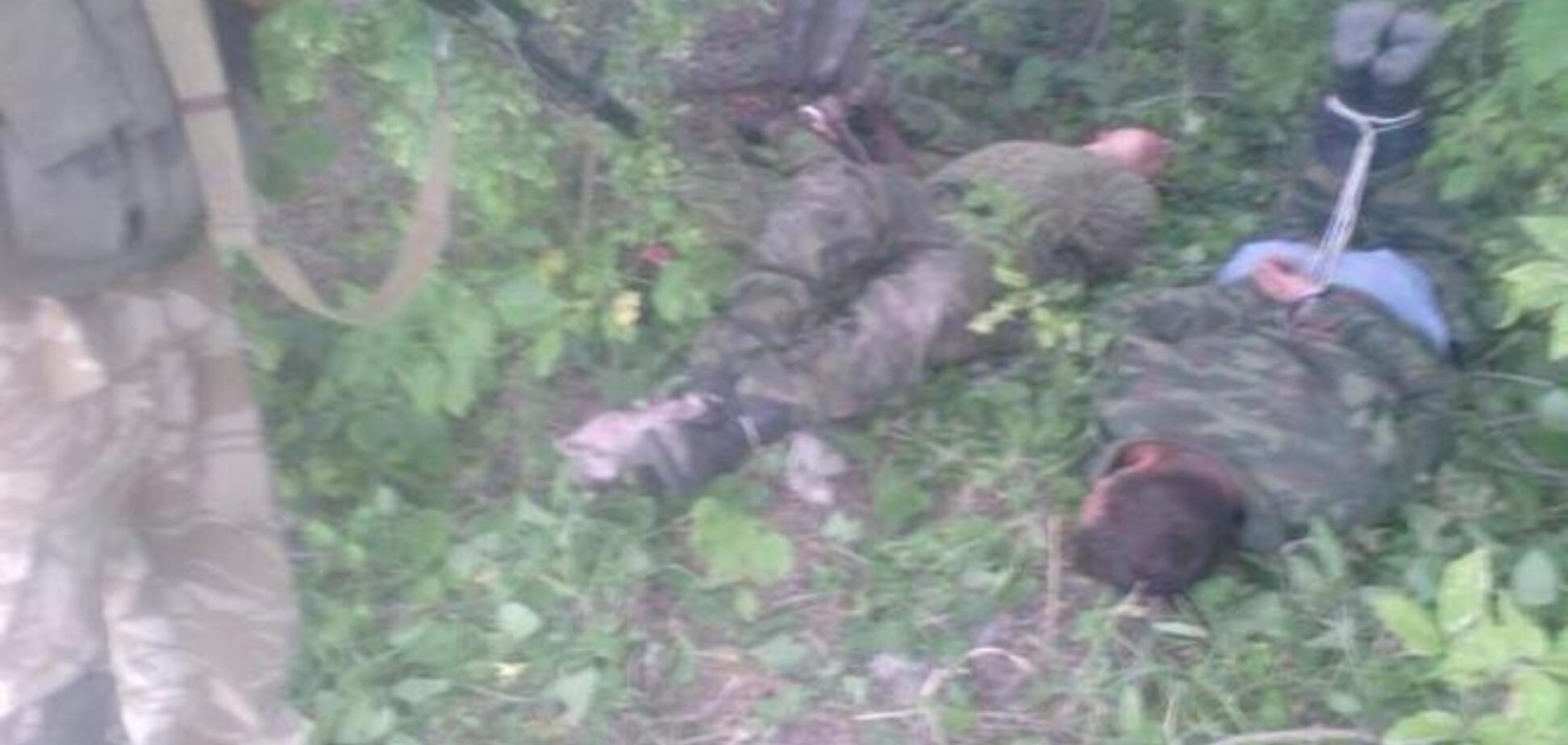 'Азов' уничтожил 20 и взял в плен 11 российских террористов