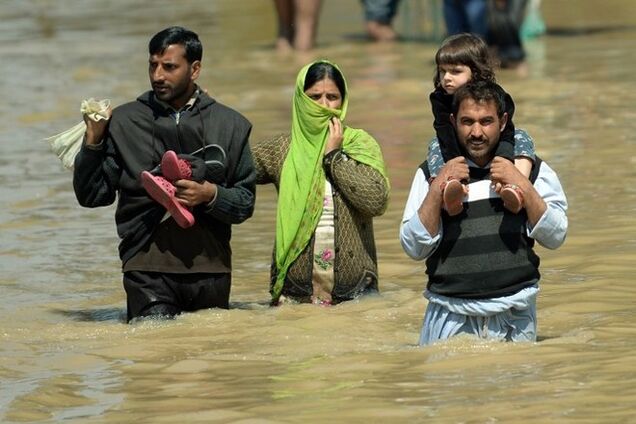 Наводнение в Индии и Пакистане унесло жизни 440 человек