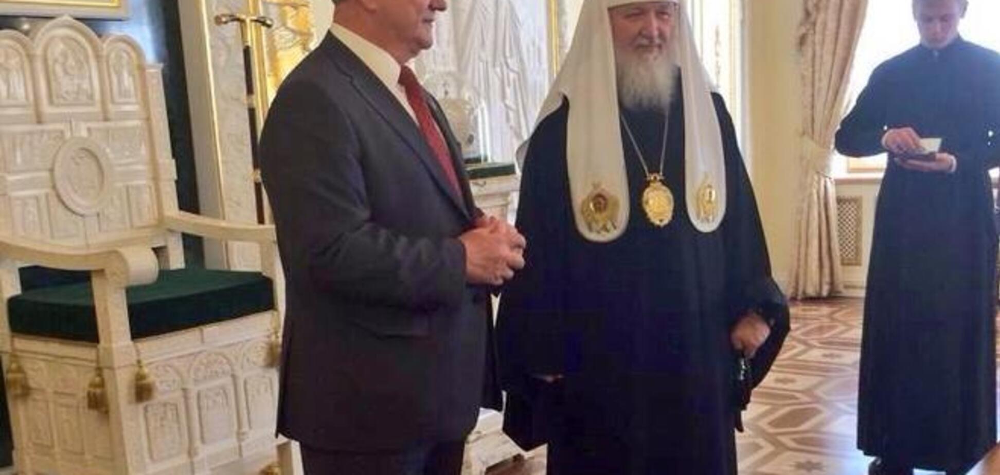 Патриарх Кирилл наградил Зюганова... Ленин в шоке!