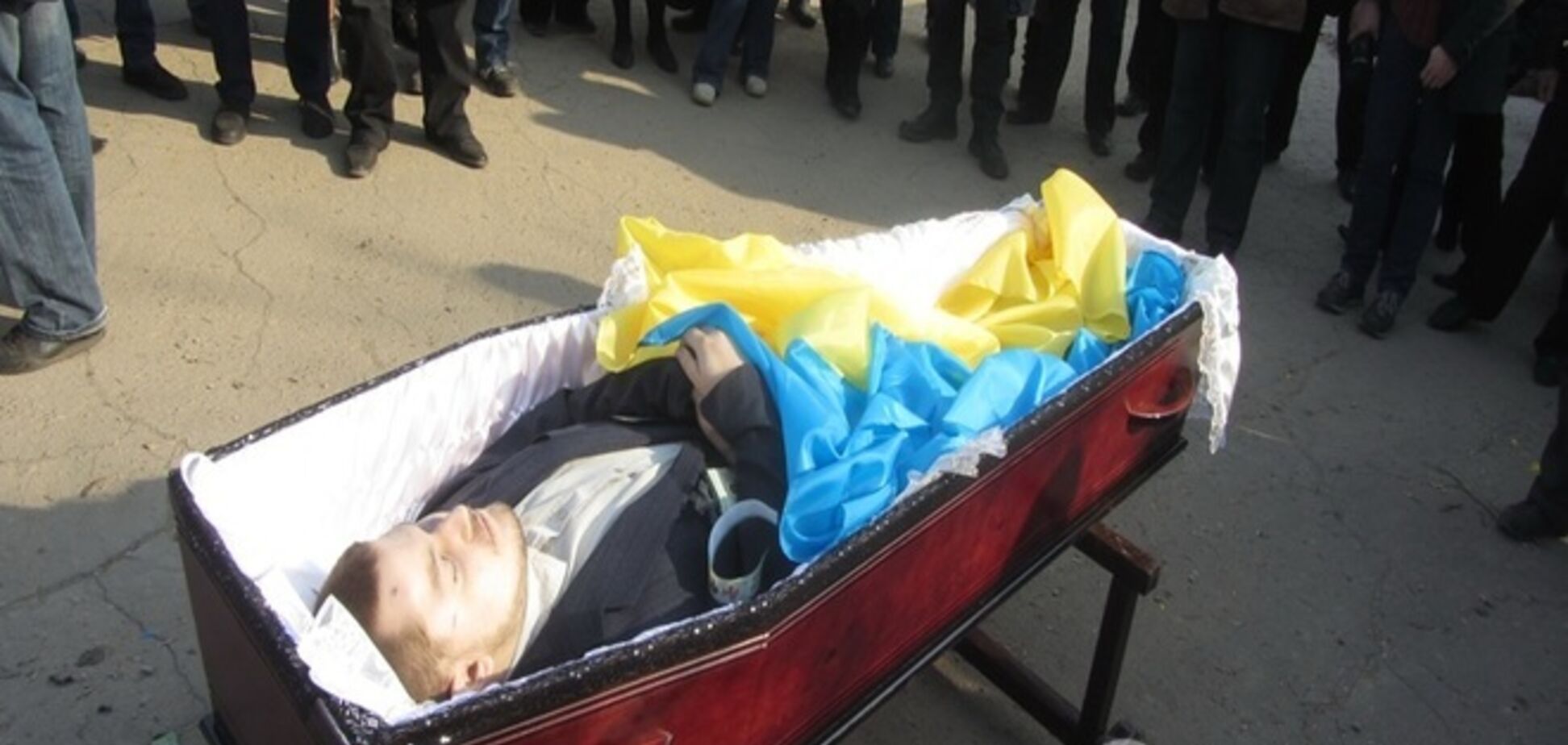 Воспоминание о кровавой бойне в Донецке 13 марта 2014 года