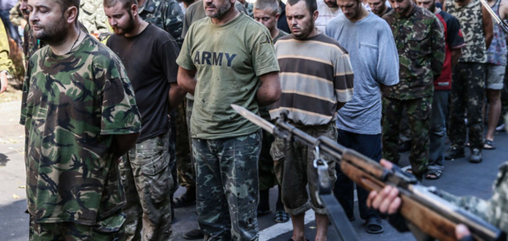 Террористы и украинские военные обменяются пленными: 65 на 65