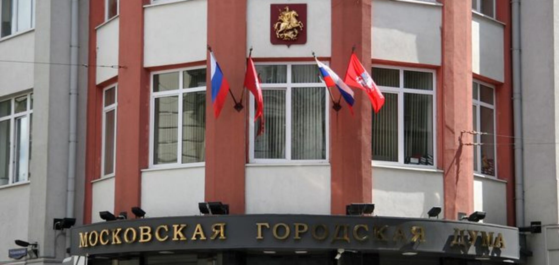 Москвичи игнорируют выборы: на 18:00 проголосовало менее 18%