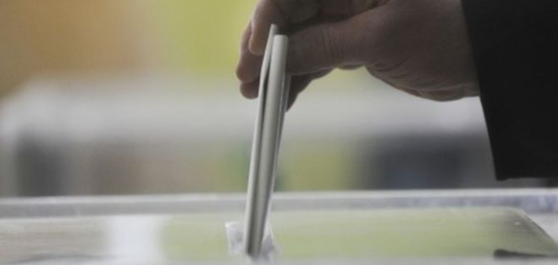 Местные выборы на Донбассе возможны только после закрытия границы с РФ - эксперт