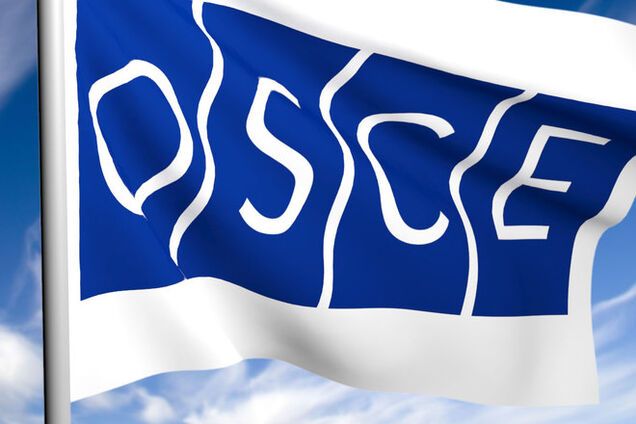 Наблюдатели ОБСЕ попали под обстрел в Донецке