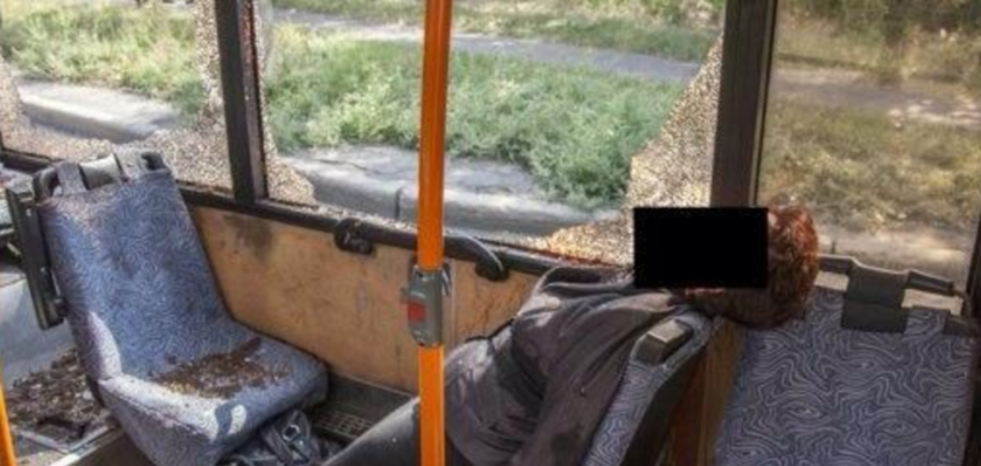 В Донецке снаряд попал в пассажирский автобус, погибла женщина