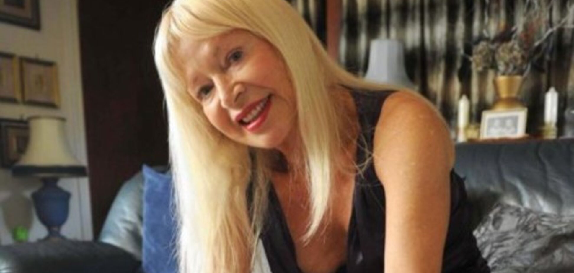 73-летняя женщина объявила войну старости и покоряет сердца молодых парней