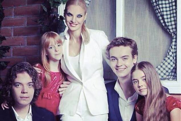 Власенко впервые за 9 месяцев заплатил дочери алименты – 1273 грн