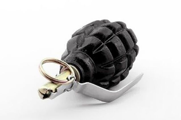 На Харьковщине военкомат забросали боевыми гранатами