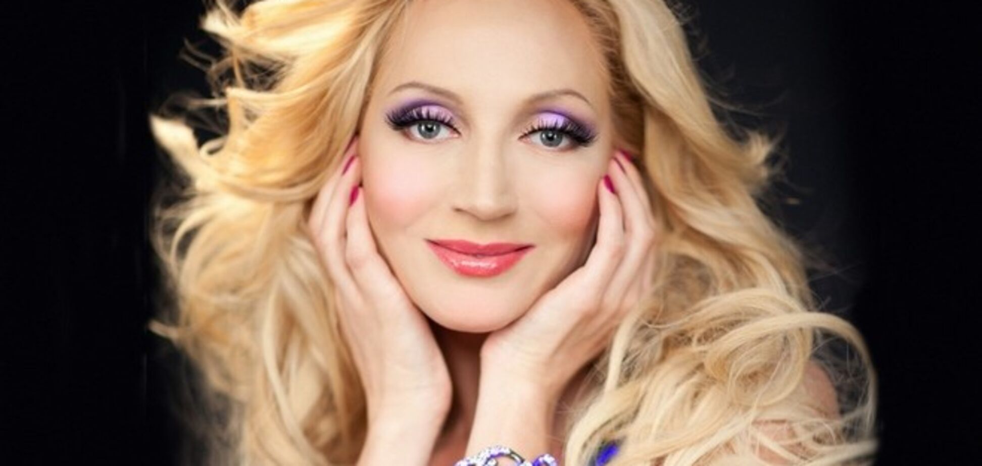 Орбакайте и Кароль пришлось ютиться в одной гримерке на колесах