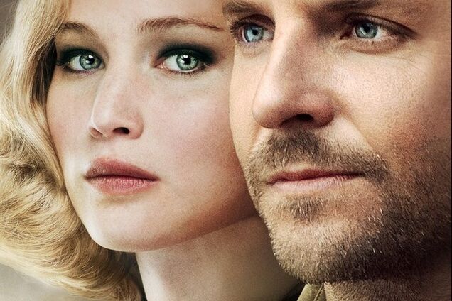 Дженнифер Лоуренс превратилась в писаную красавицу на постерах 'Серены'