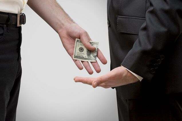 В МВД отрапортовали о поимке черной сотни оборотней-коррупционеров