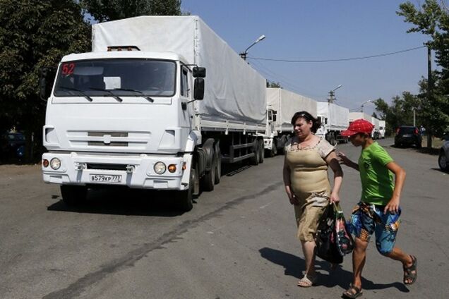 Третий 'гумконвой' Путина зашел в зону таможенного контроля