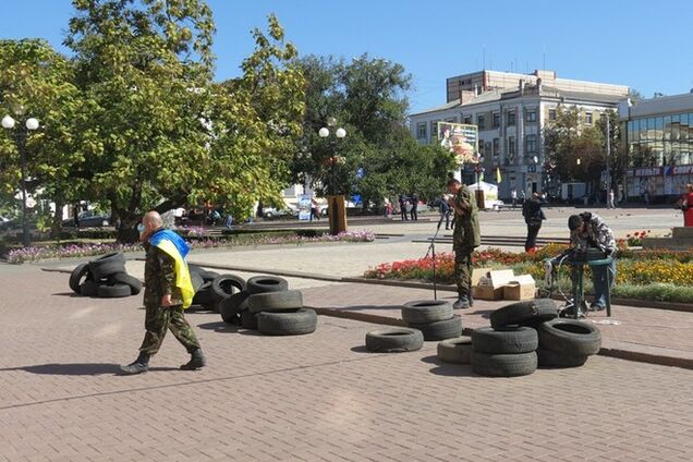 В Кировограде депутата запихнули в мусорник за отказ высказать недоверие новому губернатору