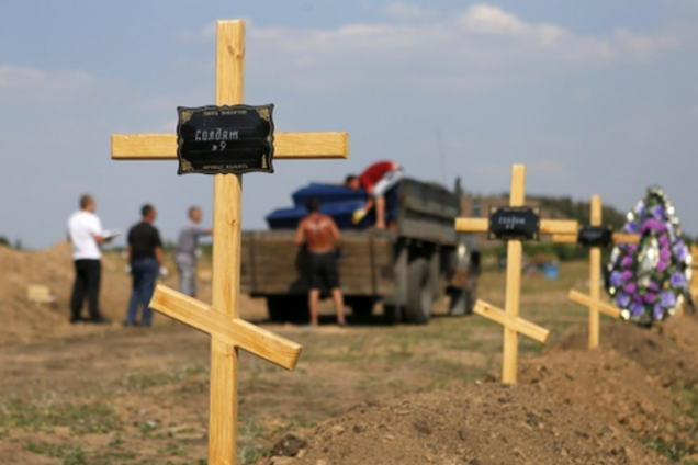 Російські шпиталі переповнені, в 'ДНР' наказано робити кладовища для солдатів РФ