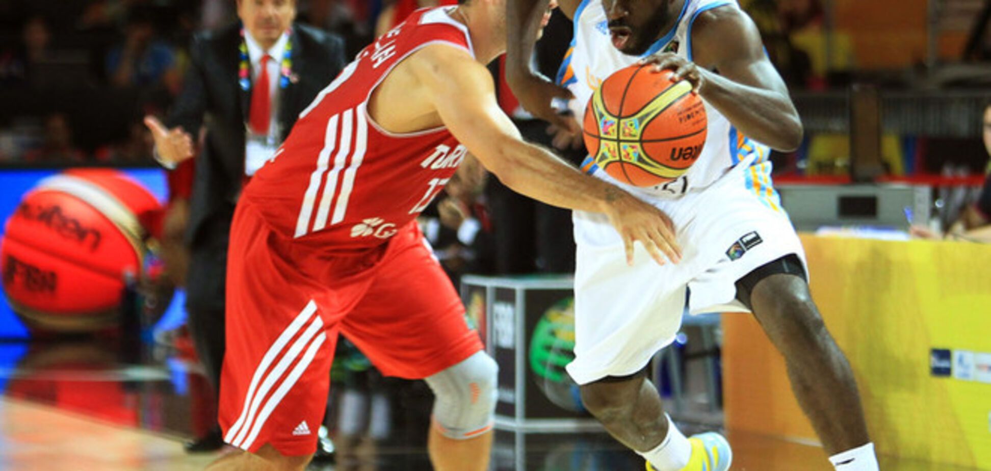 Экс-центровой сборной Украины недоволен игрой команды против Турции на Кубке мира