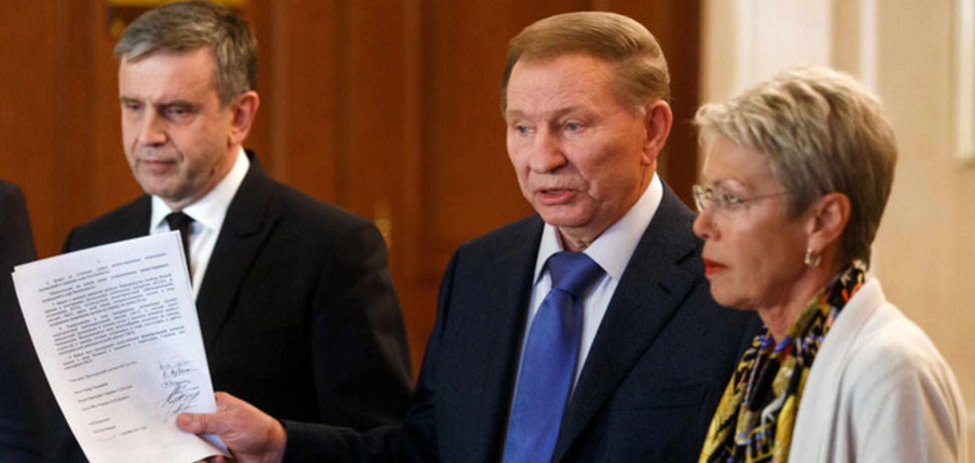 В Минске договорились о размещении спецмиссии ОБСЕ вдоль всей границы Украины и РФ