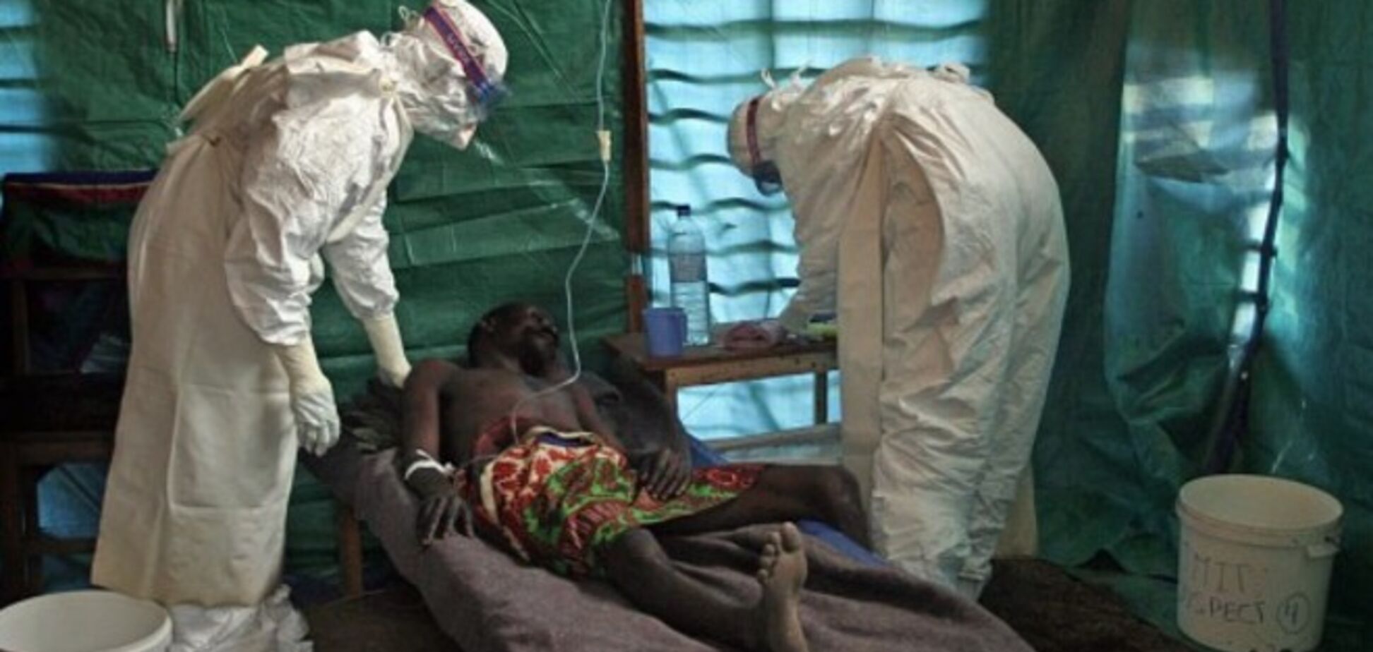 Трем странам запретили проводить футбольные матчи из-за вируса Эбола